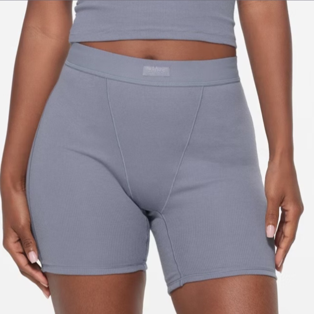 NWOT SKIMS Cotton Ribbed Boxers Shorts Small